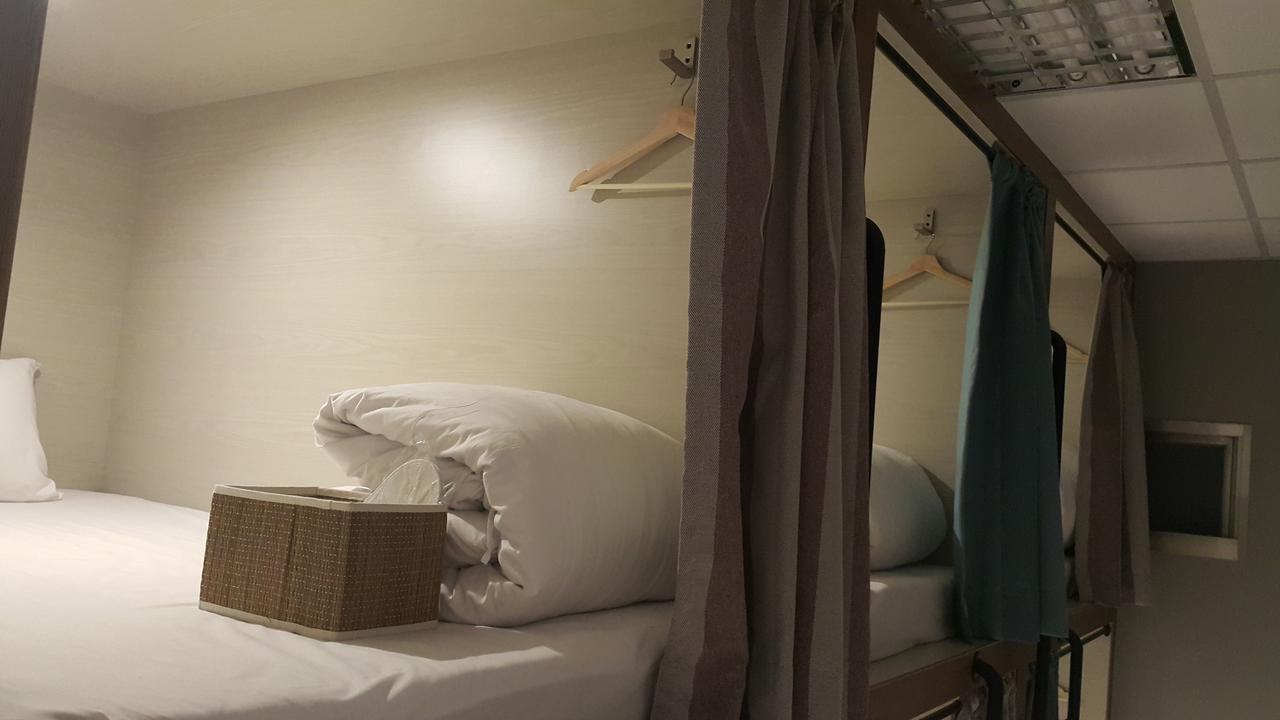 Zhu Feng Hotel Zhunan ภายนอก รูปภาพ